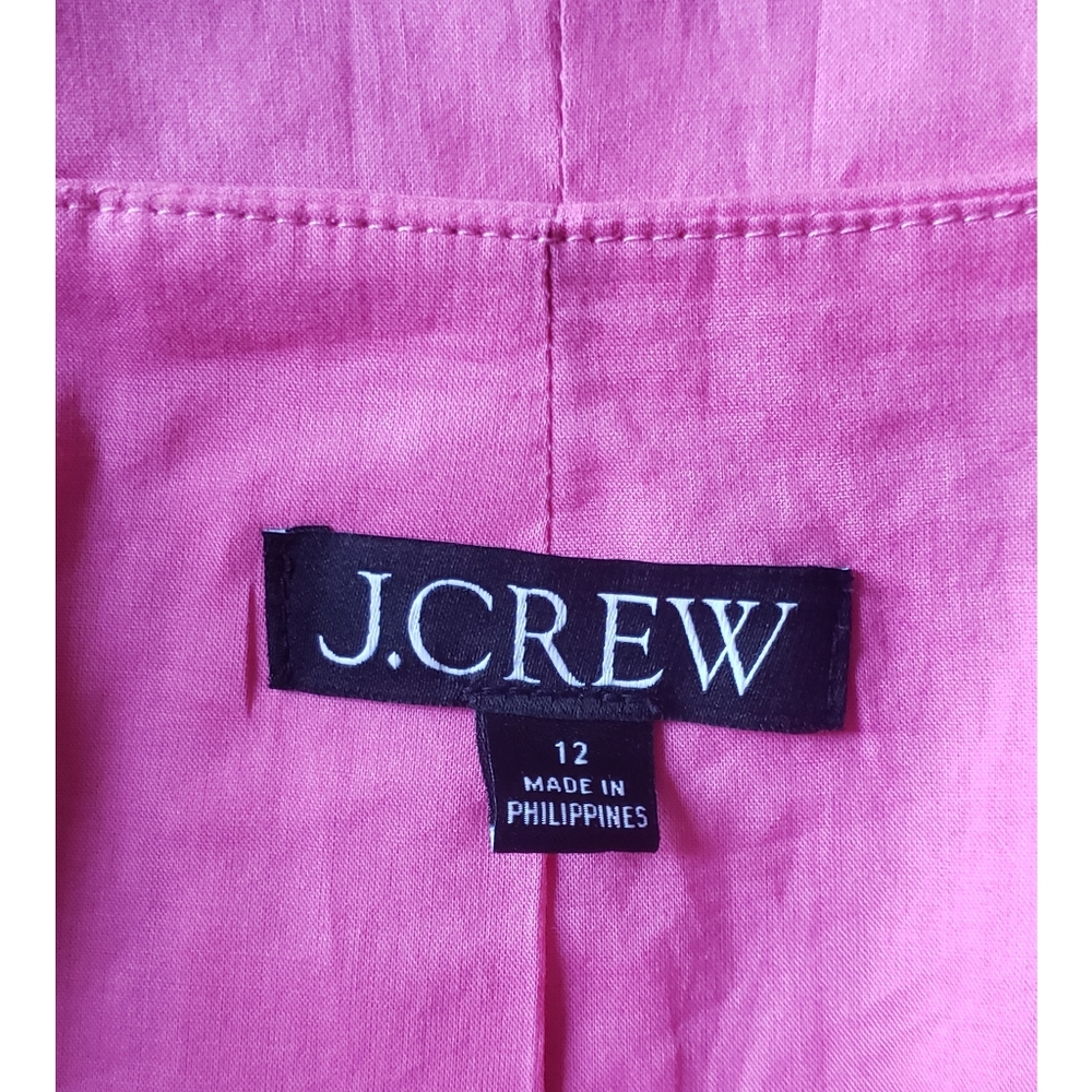 40. J.Crew Limited-edition slim-fit vest in lightweight chino - Picture 12 of 12